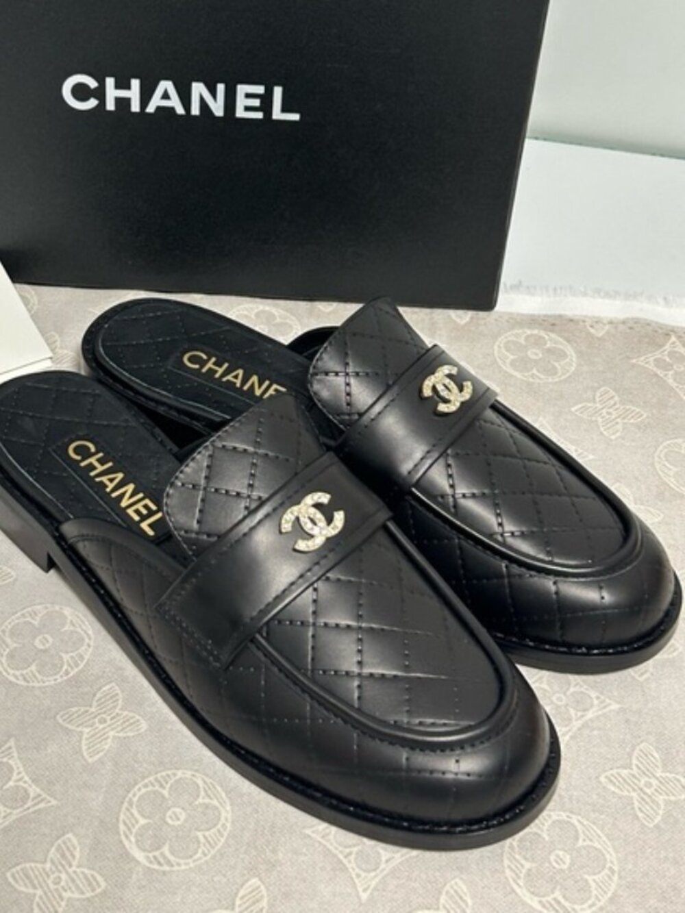 Chanel black loafers mules - Picture 5 of 7